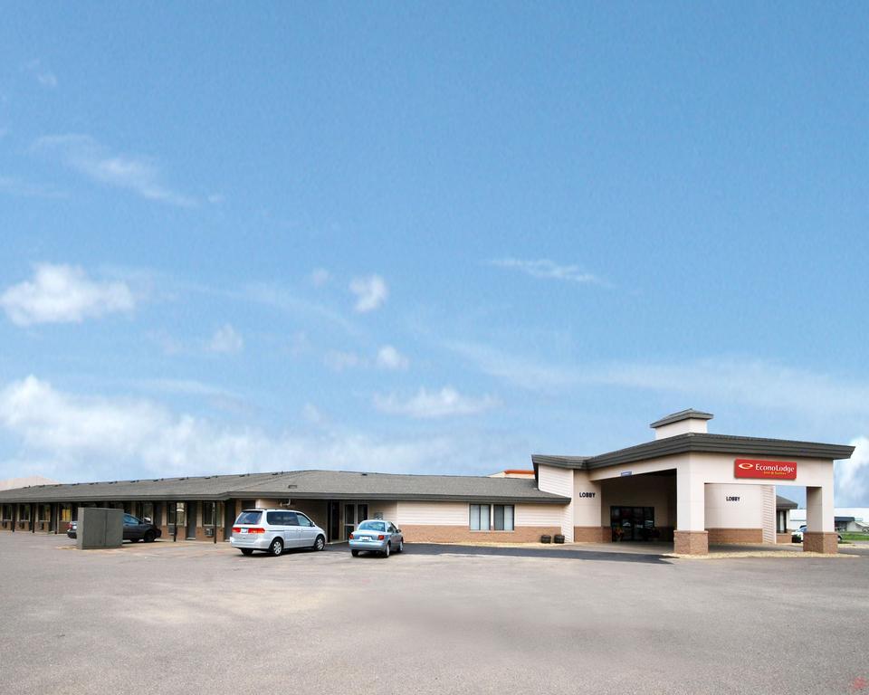 Econo Lodge Inn & Suites Menomonie Buitenkant foto