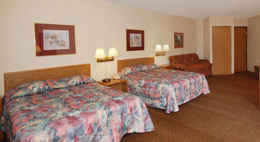Econo Lodge Inn & Suites Menomonie Buitenkant foto